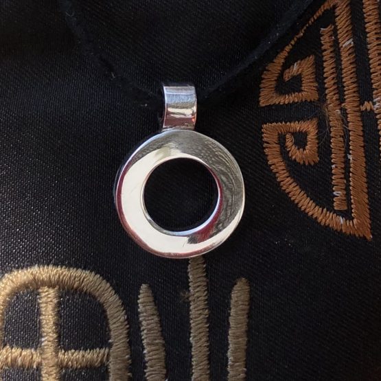grand olympia pendant