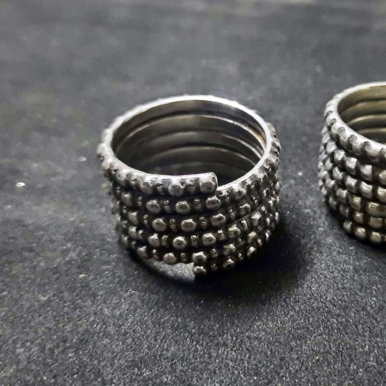 twist ring